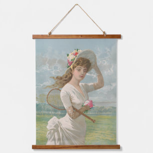Victoriaanse Tennisdame met Gebloemde Hoed Antiek Hangend Wandkleed