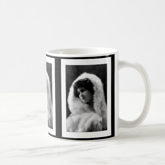 victoriaanse vrouw cameo pose koffiemok (Rechts)