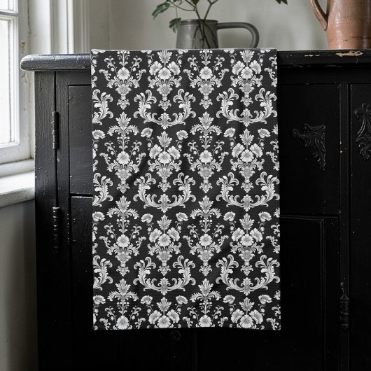 Victorian Black and White Damask Pattern Theedoek