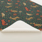 Victorian Christmas Animal & Botanical  Sherpa Deken (3/4)