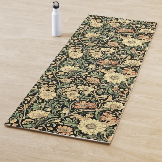 Victorian-style floral pattern  yogamat (In situ)