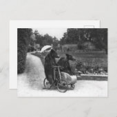 Victorian Weird Bears Riding Bicycle Briefkaart (Voorkant / Achterkant)