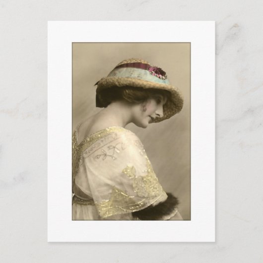 Victorian woman in hat and beaded dress briefkaart (Voorkant)