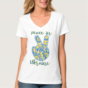 Victory gebaar en het laten van vrede in Oekraïne  T-shirt