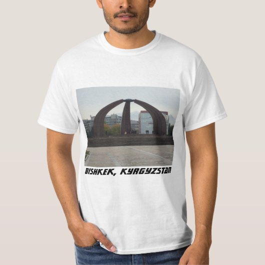 Victory Square - Bisjkek, Kirgizië T-shirt (Voorkant)