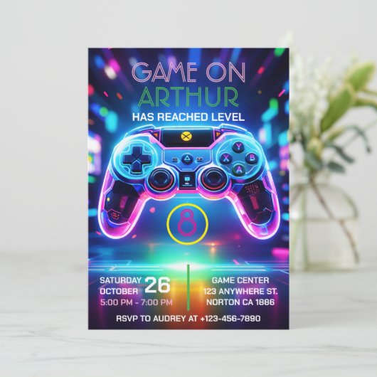 Video game birthday invitation kaart (Staand voorkant)