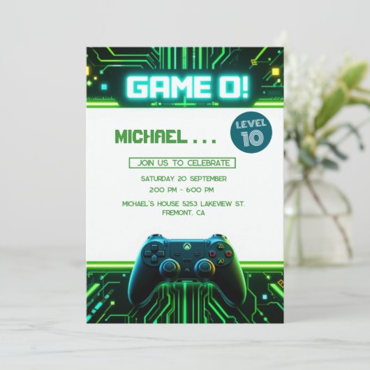 Video Game Green Kids Birthday Party Invitation Feestdagenkaart (Staand voorkant)
