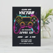 Video Game Level Up Gamer Neon Verjaardag Kaart (Staand voorkant)