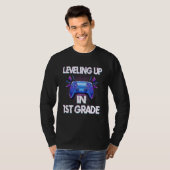 Video Gaming  for students Leveling up in First Gr T-shirt (Voorkant volledig)