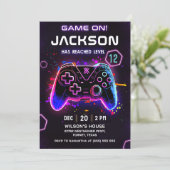 Videospel Neon Kids Verjaardagsfeestuitnodiging Kaart (Staand voorkant)