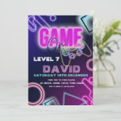 Videospel op verjaardagsuitnodiging | Niveau 7 Kaart (Staand voorkant)