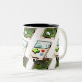 Videospelconsole patroon. tweekleurige koffiemok (Voorkant rechts)