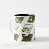 Videospelconsole patroon. tweekleurige koffiemok (Voorkant links)
