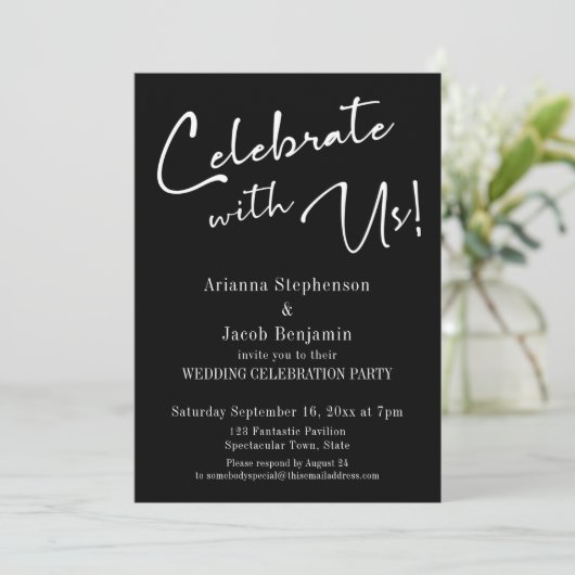 "Viel met ons!" Eenvoudige zwarte bruiloft Kaart (Staand voorkant)