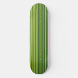 Viele bunte Streifen im grünen Muster Persoonlijk Skateboard