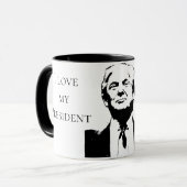 Vier Amerika 250 met President Trump #1 Mok (Voorkant links)