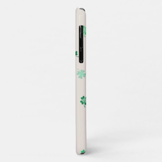 Vier Bladklavers verspreid over cement wit Case-Mate iPhone Case (Achterkant/links)