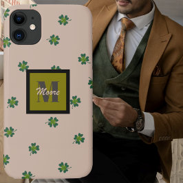 Vier bladluiken verspreid over pastelbruin Case-Mate iPhone case
