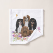 Vier Cavalier King Charles Spaniels in Flowers     Bad Handdoek (Wasdoekje)