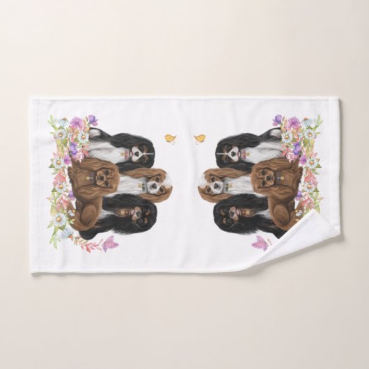 Vier Cavalier King Charles Spaniels in Flowers     Bad Handdoek (Handdoek)