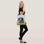 Vier Cavalier King Charles Spaniels in Flowers Tote Bag (Op model)
