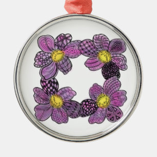 Vier Dahlias of Afrikaanse Violetten in Roze en Pa Metalen Ornament