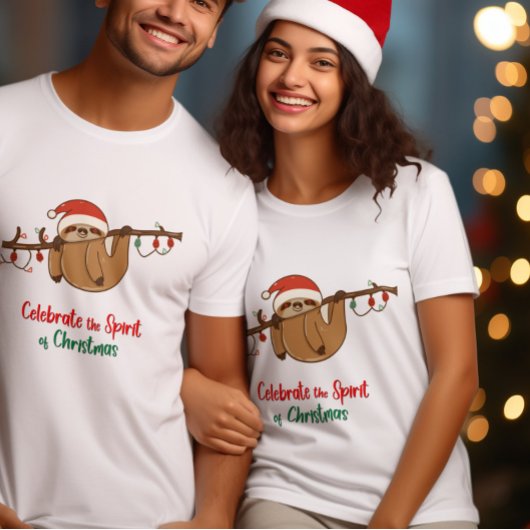 Vier de geest van Kerstmis Santa Sloth T-shirt