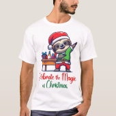 Vier de magie van Kerstmis Santa Sloths T-shirt (Voorkant)