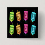 Vier Dreidels-Buttonnen Vierkante Button 5,1 Cm<br><div class="desc">Vier meerkleurige droidels die nun,  gimel,  hei en shin tonen. Nes Gadol Hayah Sham. Een Chanoeka-ontwerp.</div>