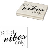 Vier eigen Gezegden & Berichten: alleen goede Vibe Rubberstempel (Gestempeld)