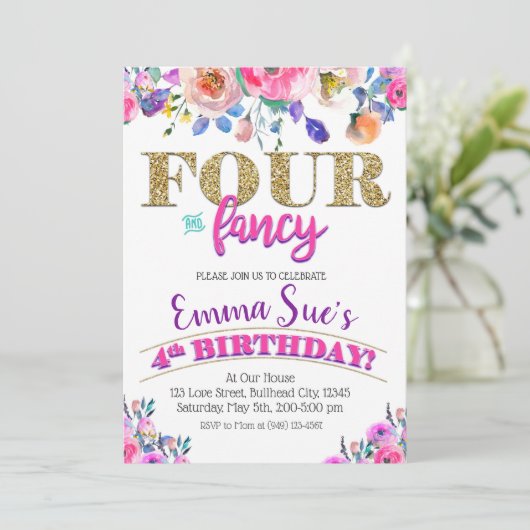 Vier en Fancy meisjes vierde verjaardag Kaart (Staand voorkant)
