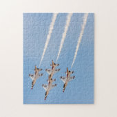 Vier F-16 Duistenvogels vliegen in nauwe formatie Legpuzzel (Verticaal)