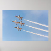 Vier F-16 Duistenvogels vliegen in nauwe formatie Poster (Voorkant)