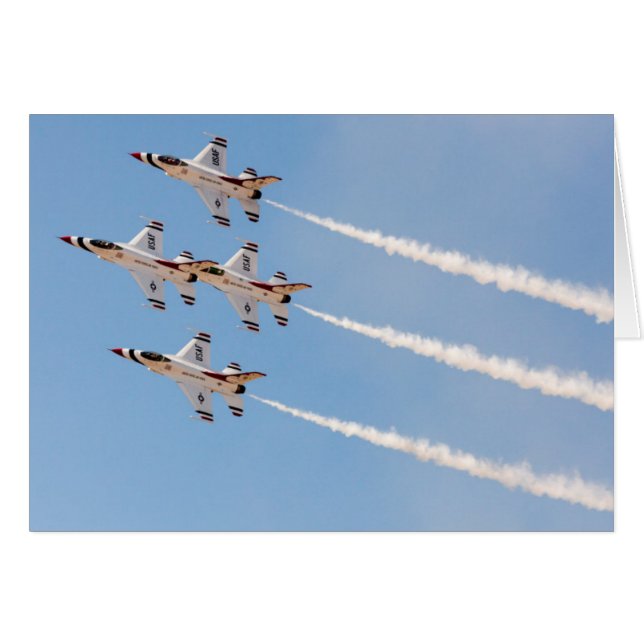 Vier F-16 Thunderbirds vliegen in dichte formatie (Voorkant Horizontaal)