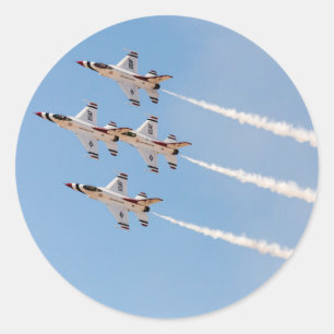 Vier F-16 Thunderbirds vliegen in dichte formatie Ronde Sticker