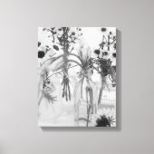 Vier flessen en witte bloemen canvas afdruk (Voorkant)