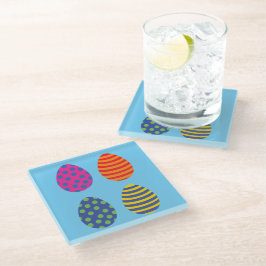 Vier gekleurde eitjes glazen onderzetter