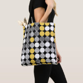 Vier in een rij - Dot design - zwart, wit, geel Tote Bag (Dichtbij)