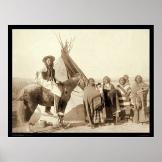 Vier Indische Lakota-vrouwen voor Tipi SD 1891 Poster