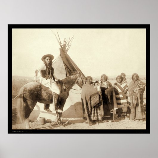 Vier Indische Lakota-vrouwen voor Tipi SD 1891 Poster (Voorkant)