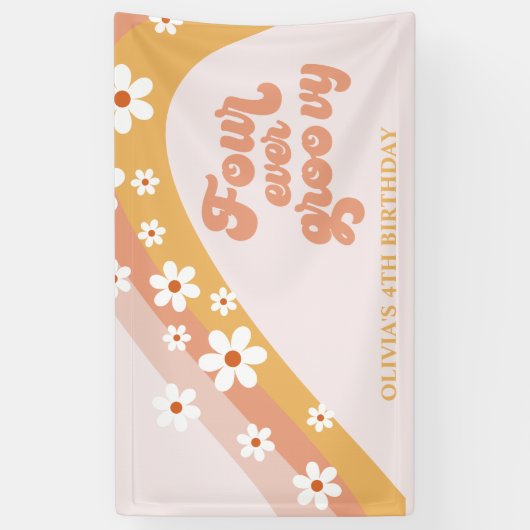 Vier keer Groovy Retro Daisy 4e verjaardag banner (Verticaal)
