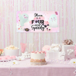 Vier keer spookachtig spandoek