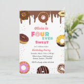 Vier keer zoete verjaardag, liefje 4e donut thema kaart (Staand voorkant)