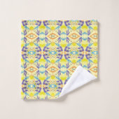 Vier kleuren op geel bad handdoek (Wasdoekje)