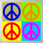 Vier kleuren Pop Art Peace Sign Poster<br><div class="desc">Populaire en historische symbolen - het Symbool van het teken van de Vrede Digitale Kunst van de Pop werkt</div>