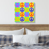 Vier kleuren Pop Art Peace Sign Wrapped Canvas (Insitu (Slaapkamer))