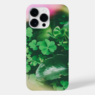 Vier Leaf Clover Charm iPhone 14 Pro Max Hoesje