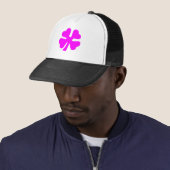 Vier lederen klaver - magenta trucker pet (In situ)