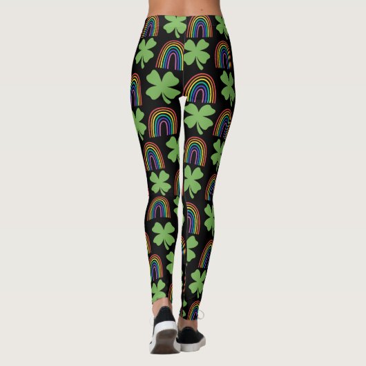 Vier lederompen en regenbogen leggings (Achterkant)