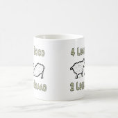 Vier Legs Good Funny Sheep Pun Koffiemok (Center)